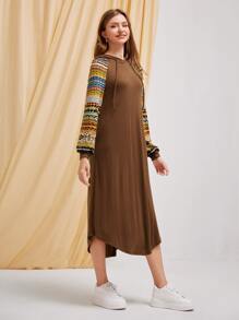 Seusyu 拼接幾何圖案插肩袖連帽連衣裙 - 咖啡棕 - 查看 5