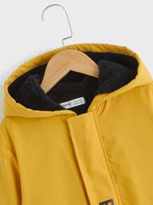 SHEIN 男孩字母圖案翻蓋口袋連帽外套