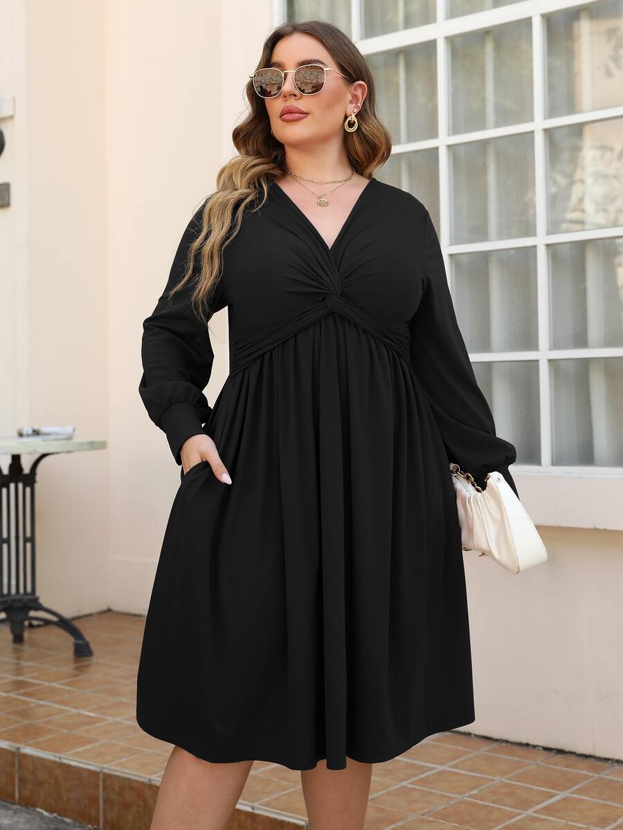 Đầm Plus Size xoắn lại màu trơn Giải trí - màu đen - Xem 1