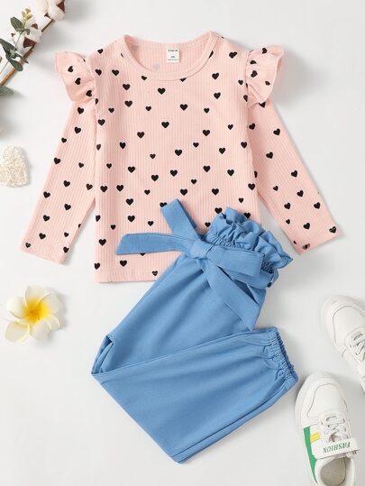 تي شيرت مقلم بكشكشة بطباعة قلب مع بنطلون بحزام للبنات الصغار