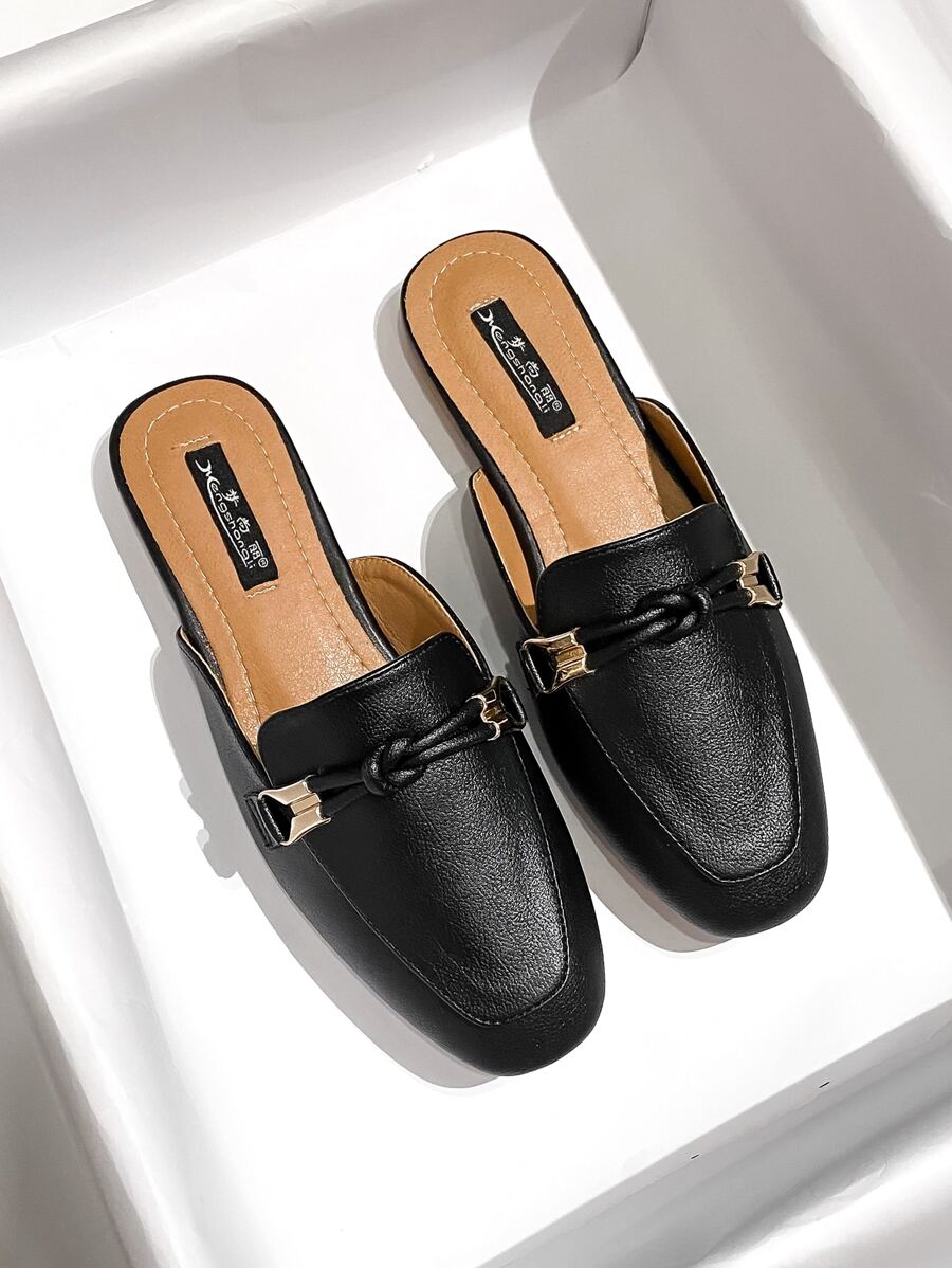 Women Flats