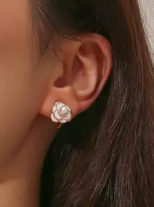 Faux Pearl Decor Flower Design Clip On Earrings - White - View 1