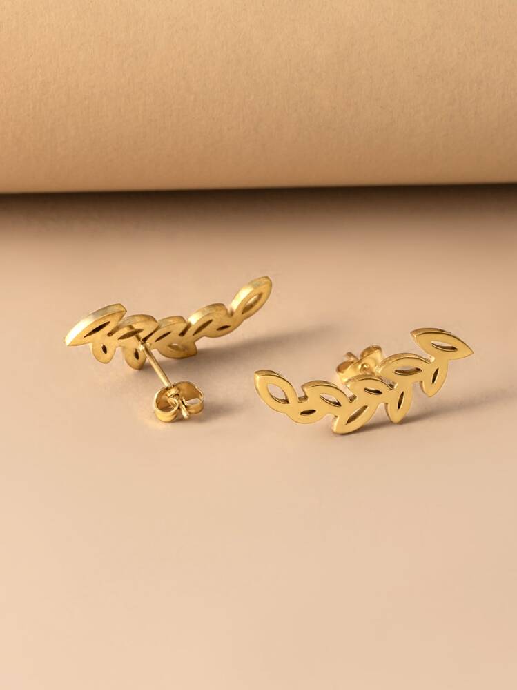 Leaf Design Stud Earrings - Yellow Gold - View 4