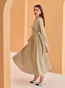 Modelyn 褶邊紐扣細節蝙蝠袖連衣裙 - 卡其色 - 查看 5
