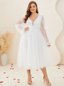 Plus Contrast Lace V-Back Flounce Sleeve Wedding Dress - White - View 1