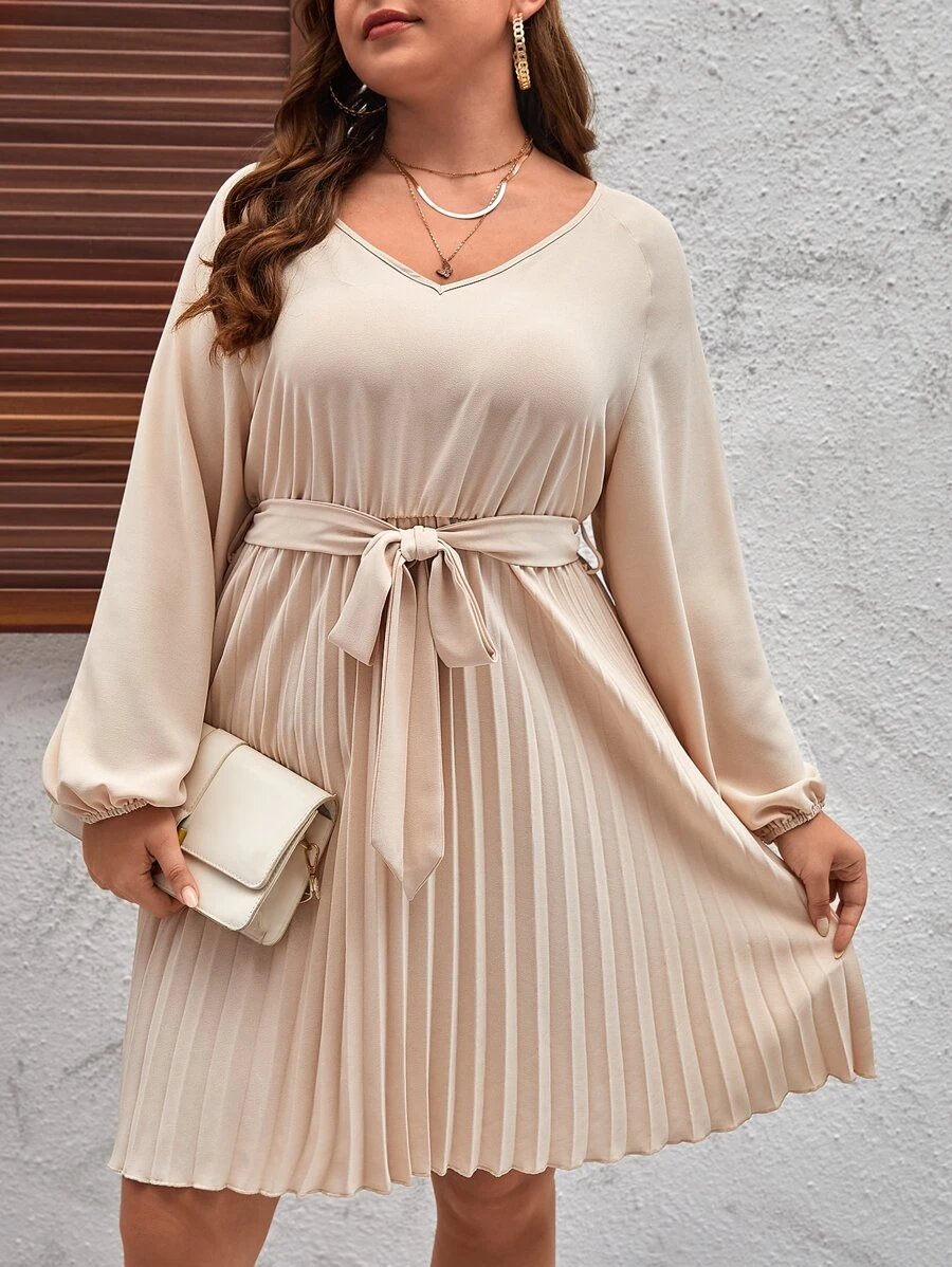 SHEIN Clasi Đầm Plus Size Thắt lưng Xếp li màu trơn Giải trí - Màu be - Xem 1