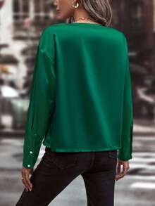 SHEIN LUNE 垂領落肩袖緞面襯衫 - 綠色 - 查看 2