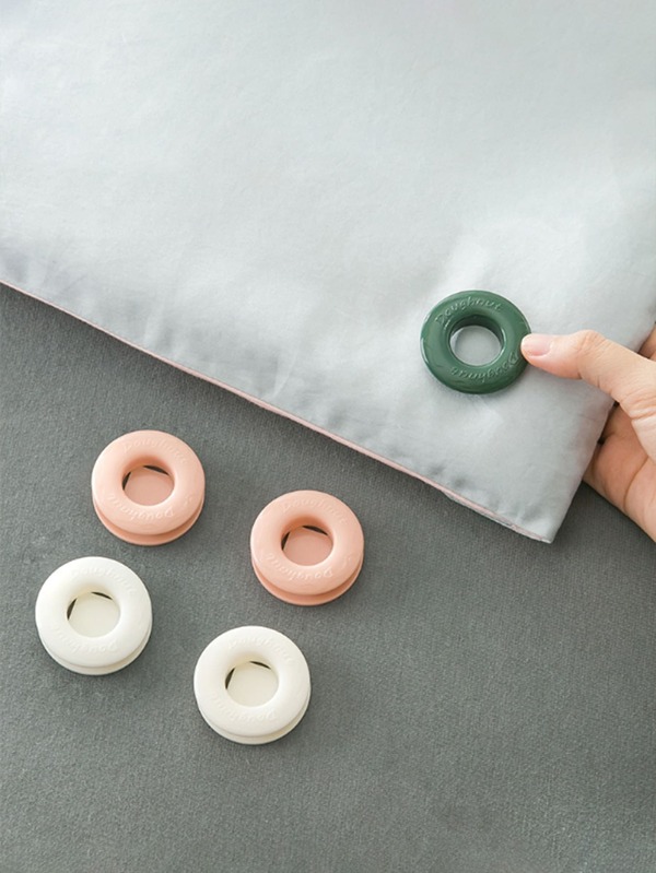 2pcs Random Color Bed Sheet Fixing Clip