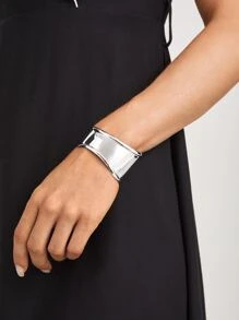 MOTF PREMIUM MINIMALIST CUFF BANGLE