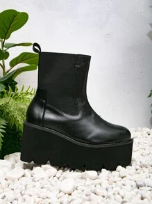 Minimalist Slip On Wedge Boots - Black - View 4