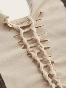 SHEIN ICON 扭結梯形切割頭巾下擺後背繫帶繞頸短上衣 - 米色 - 查看 3