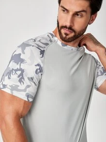 Manfinity Fitness Hombres Camiseta deportiva con estampado de camuflaje de manga raglán - Gris - Ver 6