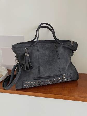 Vintage And Fashionable Large Capacity Commuting Tote Bag With Rivets And Tassels, Versatile