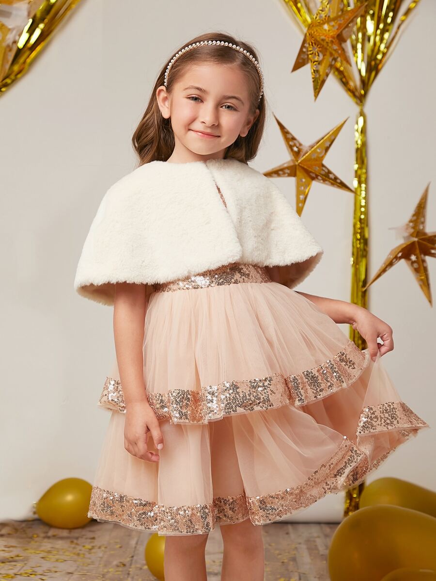 SHEIN 年輕女孩們毛茸茸斗篷外套和亮片拼接多層下擺網紗派對禮服 - 彩色 - 查看 1