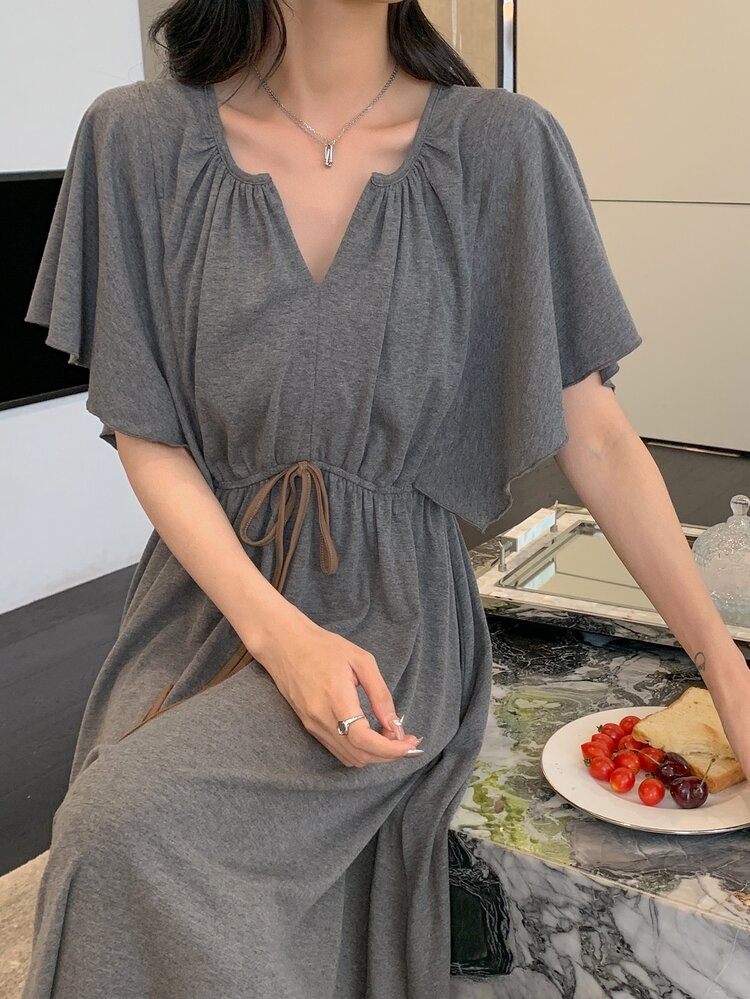 DAZY 缺口領蝴蝶袖前打結休閒服連衣裙 - 灰色 - 查看 3