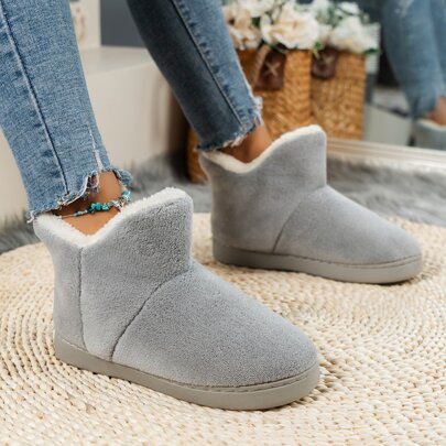 Minimalist Fuzzy Slipper Boots