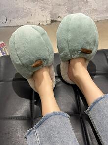Colorblock Fluffy Novelty Slippers - Green - View 3