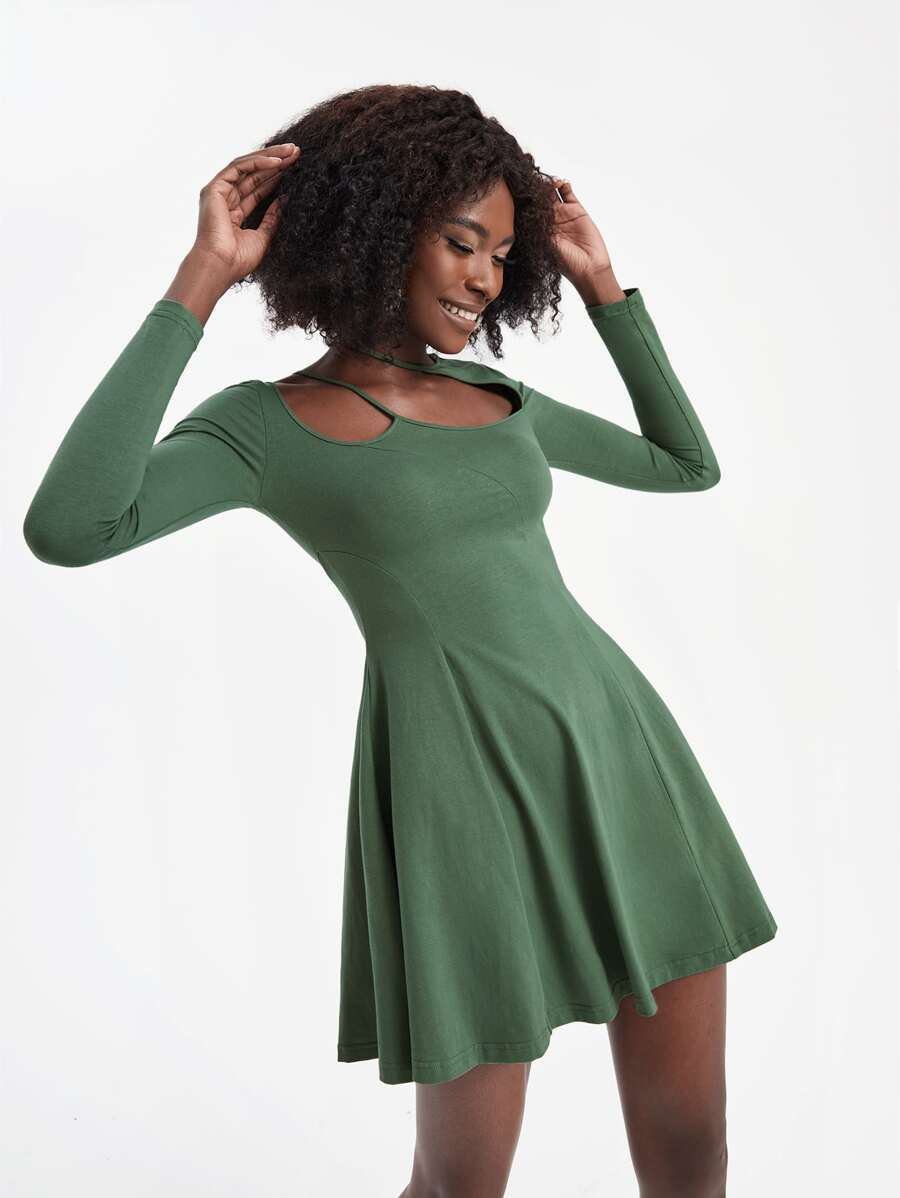 Criadora Cut Out Asymmetrical Shoulder Flare Hem Dress - Green - View 1