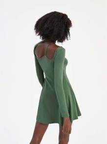 Criadora Cut Out Asymmetrical Shoulder Flare Hem Dress - Green - View 2