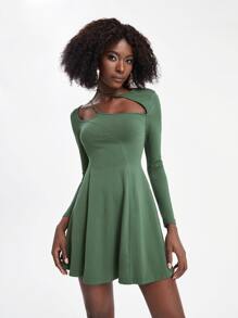 Criadora Cut Out Asymmetrical Shoulder Flare Hem Dress - Green - View 3