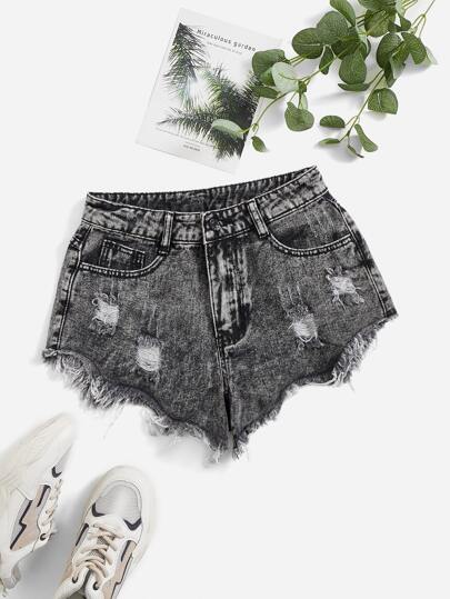 Shorts in denim orlo grezzo con strappati