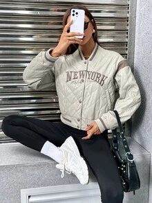 SHEIN Unity Cazadora de universidad con bordado de letra ribete de rayas guateado - Beis - Ver 5