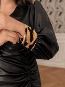 SHEIN Privé Vestido de manga obispo fruncido de muslo con abertura PU - Negro - Ver 5