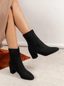 Ankle-Hugging Boot Design With Elegant Lines And Chunky Heel Adds A Sense Of Stability, Suitable For Various Occasions Like Commuting And Dating, Easily Creating A Polished Look. - Black - View 2