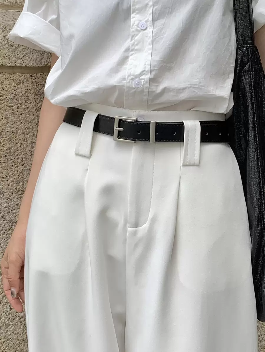 DAZY Square Buckle Belt - Black - View 1