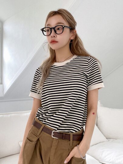 DAZY ラウンドネック ストライプ Tシャツ