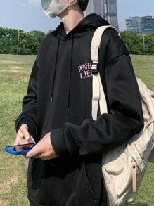 Manfinity Homme 男士標語和雕塑印花袋鼠口袋落肩抽繩連帽衫 - 黑色 - 查看 2