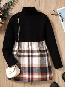 女孩高領T恤和格紋半身裙不附帶包