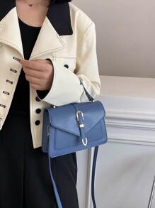 Bolsa cuadrada con diseño de hebilla con solapa - Azul Marino - Ver 3