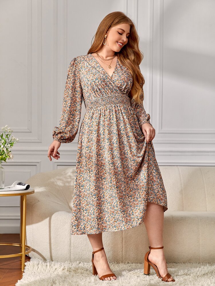 SHEIN LUNE 大碼小碎花腰部打褶連衣裙 - 彩色 - 查看 5