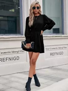 Vestido unicolor de espalda con abertura de ojo bajo con fruncido con diseño de botón - Negro - Ver 4