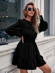 Vestido unicolor de espalda con abertura de ojo bajo con fruncido con diseño de botón - Negro - Ver 6