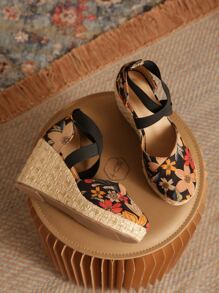 Faux Suede Floral Pattern Ankle Strap Wedge Court Shoes - Multicolor - View 5