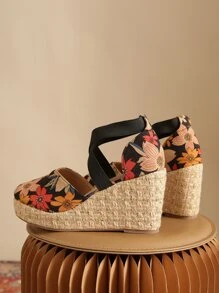 Faux Suede Floral Pattern Ankle Strap Wedge Court Shoes - Multicolor - View 6