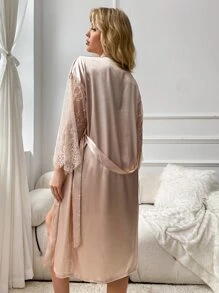 Bata panel con encaje de pestaña de hombros caídos con cinturón de satén & Vestido de tirantes - Champán - Ver 4