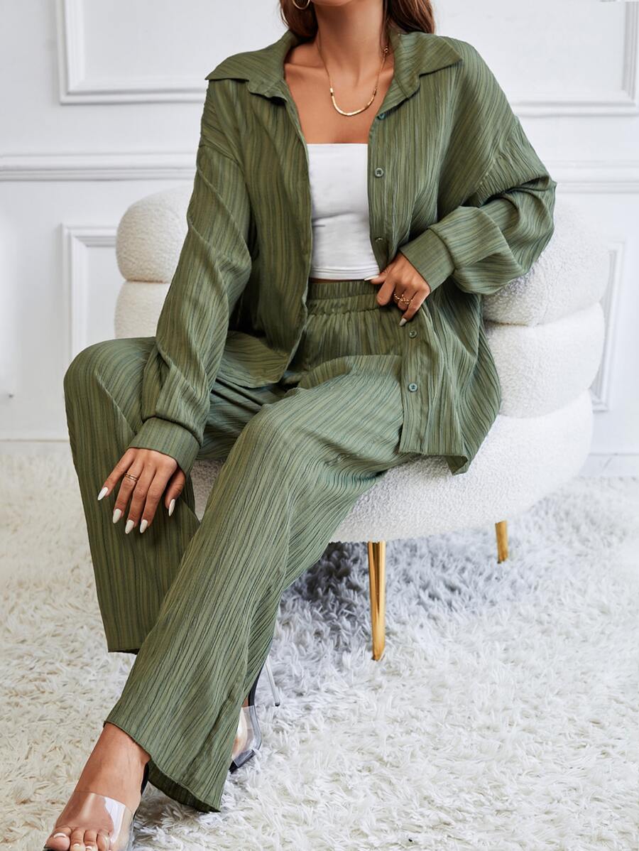 RueChic Camisa de hombros caídos con pantalones - Verde militar - Ver 1