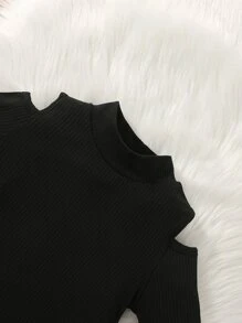 Young Girl Ribbed Knit Tee & Flap Pocket Pants