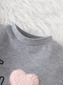 SHEIN Toddler Girls Letter And Heart Embroidery Contrast Panel Sweatshirt & Sweatpants