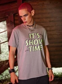 ROMWE MEN WB Horror | ROMWE Hombres Camiseta con estampado de letra - Gris Claro - Ver 1