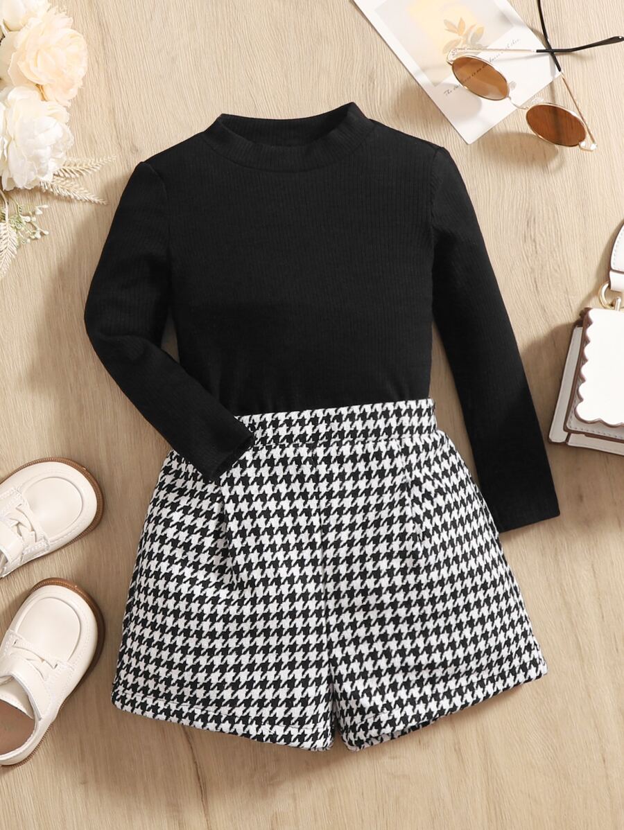 SHEIN Đứa bé gái Gân đan Áo thun & Họa tiết Nanh sói Chi tiết nếp Quần short - màu đen - Xem 1