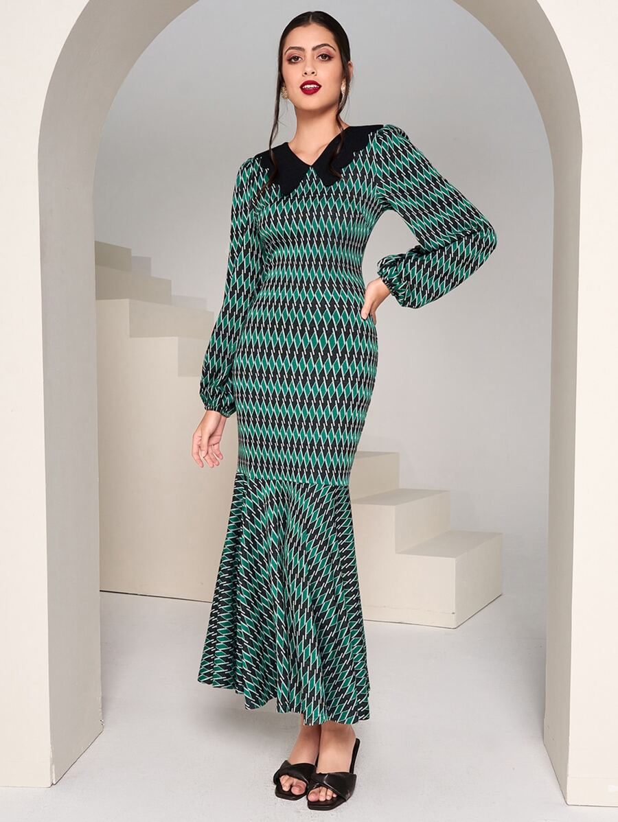Modelyn Allover Geo Print Mermaid Hem Dress - Green - View 1