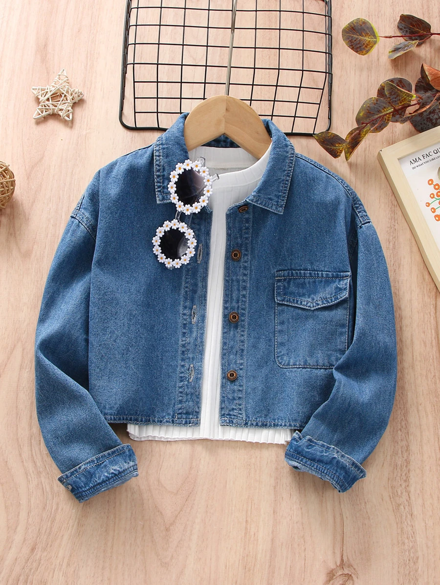 女孩翻蓋口袋牛仔襯衫