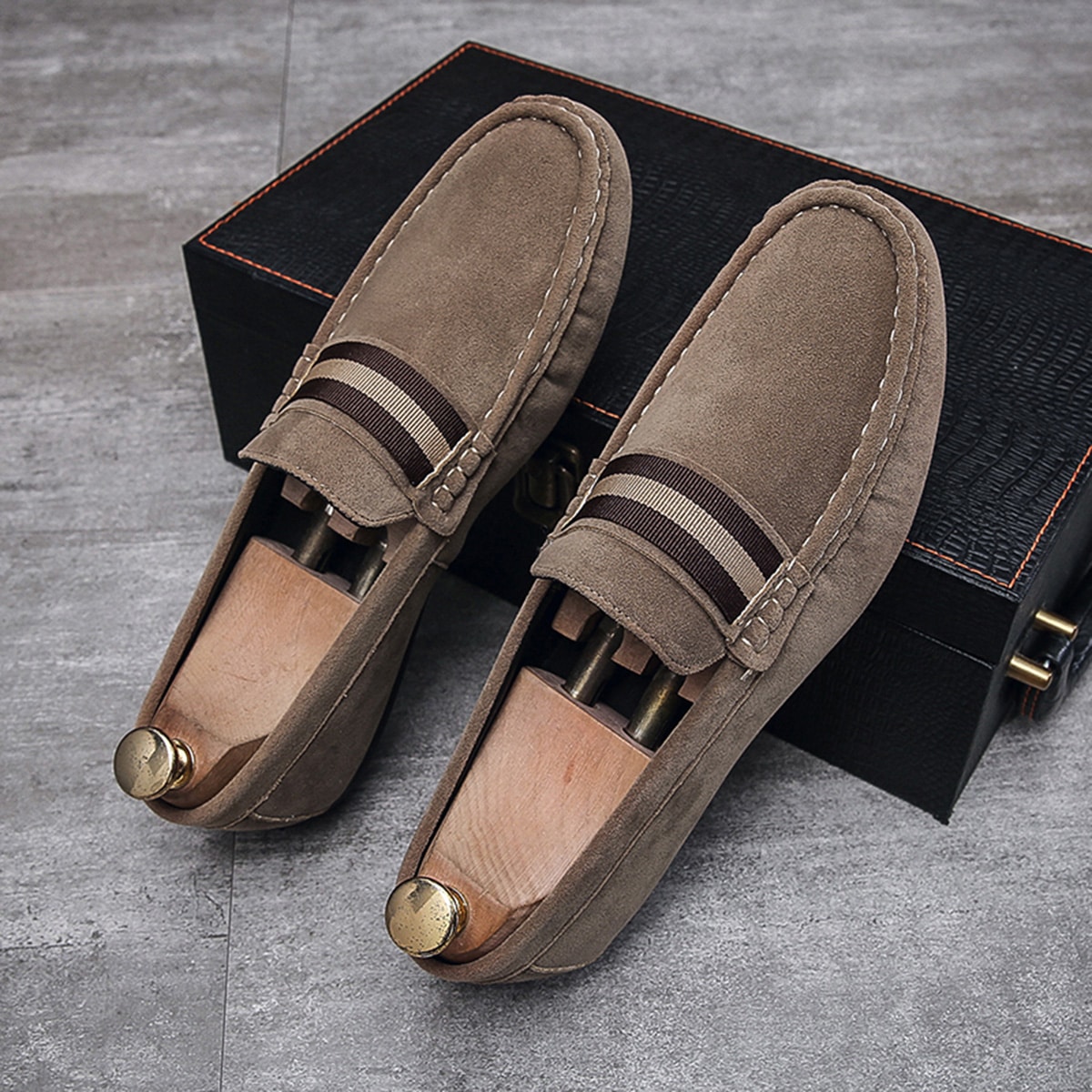 Zapatos holgados y cómodos tipo mocasines para hombre, casuales y elegantes (Se recomienda pedir una talla talla grande grande)