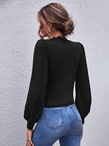 SHEIN Clasi Camiseta con encaje en contraste de manga farol - Negro - Ver 2