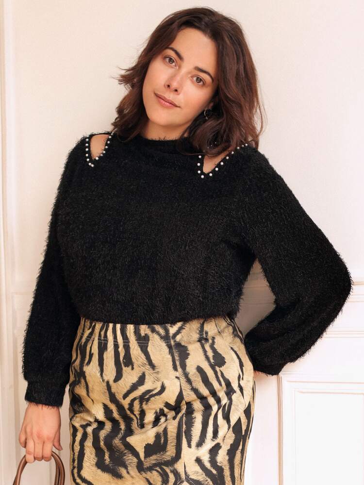 SHEIN Plus Beaded Detail Cut Out Fuzzy Sweatshirt - Black - View 1