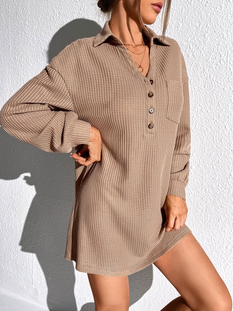 SHEIN Essnce Vestido tejido waffle con parche con bolsillo de hombros caídos - Camel - Añade 3